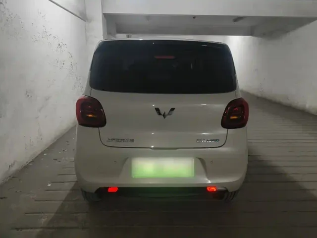 Wuling Hongguang Mini EV — Фото автомобиля 5