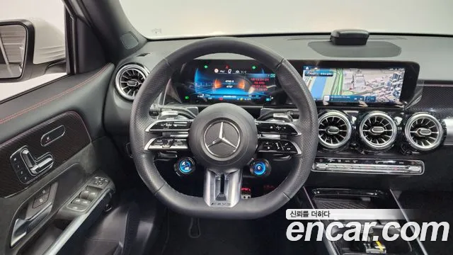 Mercedes-Benz GLB-Class — Фото автомобиля 13