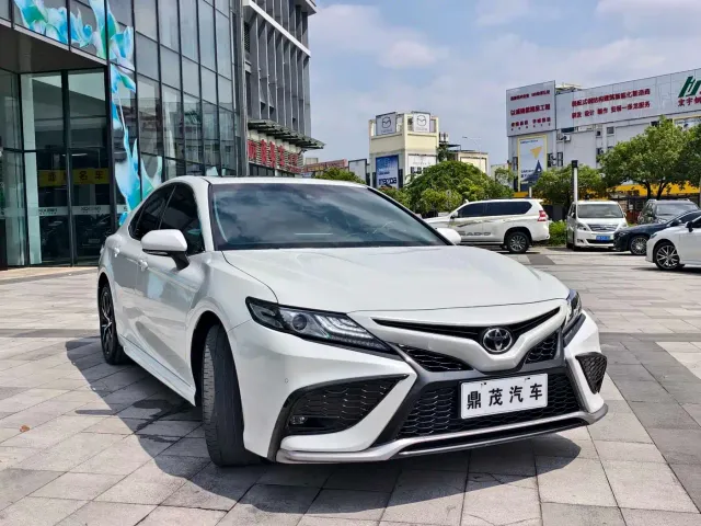 Toyota Camry — Фото автомобиля 8