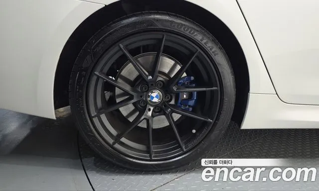 BMW 5 Series — Фото автомобиля 5