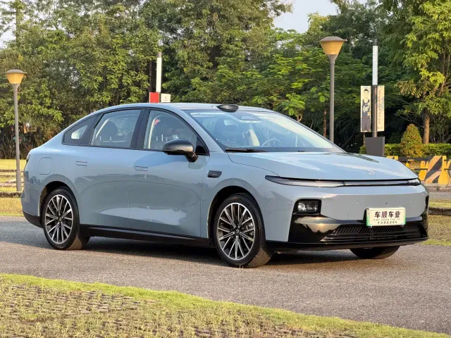 Leapmotor B01 — Фото автомобиля 3