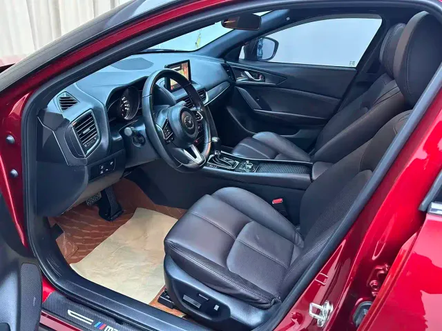 Mazda CX-4 — Фото автомобиля 7