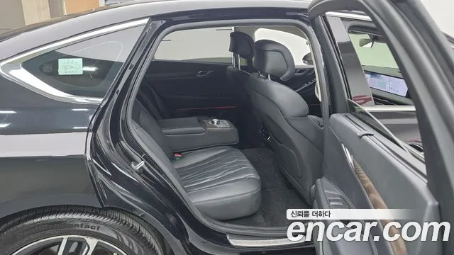 Genesis G80 Бензин 2.5 турбо AWD — Фото автомобиля 4