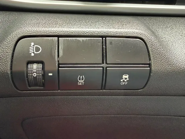 Hyundai Elantra — Фото автомобиля 17