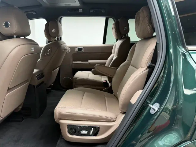 Li Auto L9 — Фото автомобиля 13