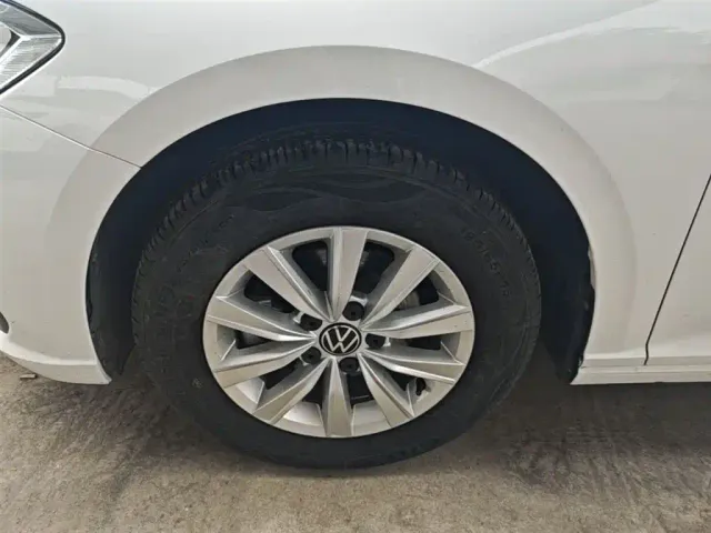 Volkswagen Lavida — Фото автомобиля 22