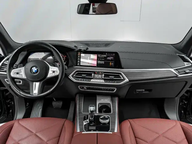 BMW X5 — Фото автомобиля 30