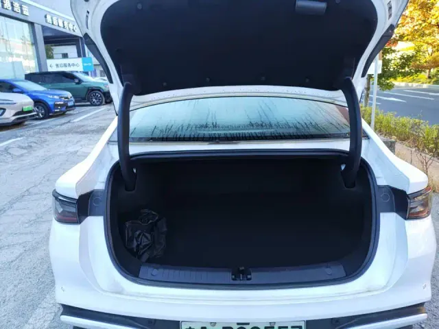 BYD Seal 06 — Фото автомобиля 9