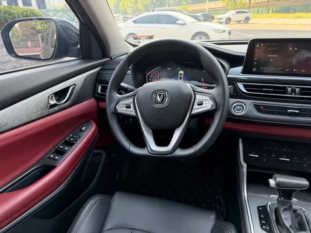 Changan CS75 — Фото автомобиля 16