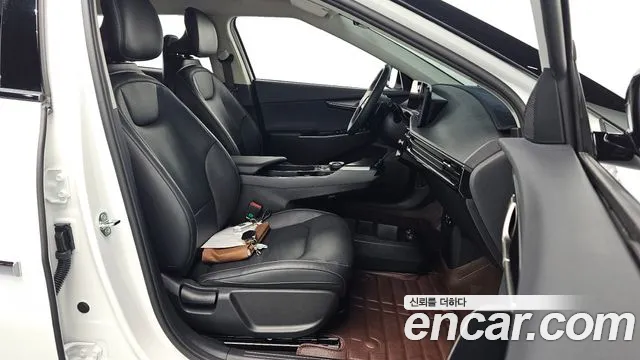 Kia EV6 New — Фото автомобиля 16