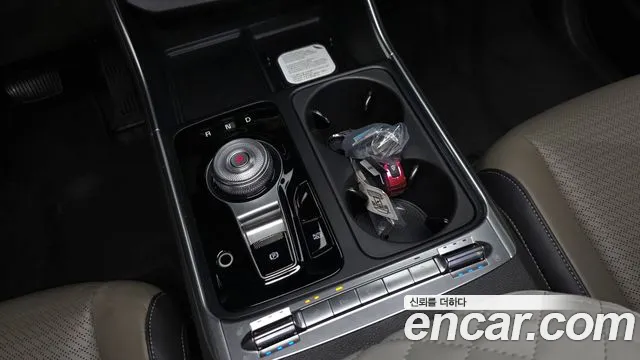 Kia Carnival — Фото автомобиля 12