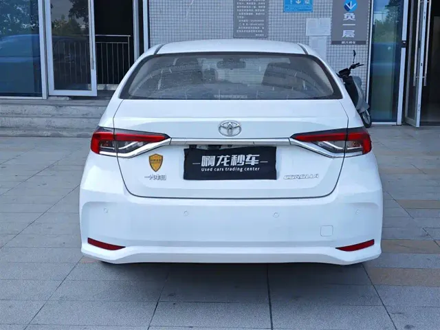 Toyota Corolla — Фото автомобиля 8