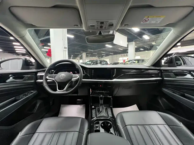 Volkswagen Passat — Фото автомобиля 13