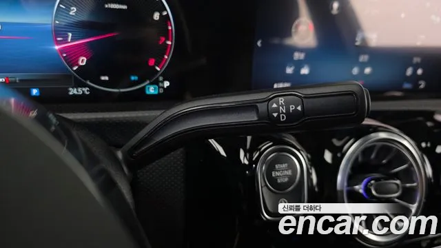 Mercedes-Benz A-Class W177 — Фото автомобиля 9