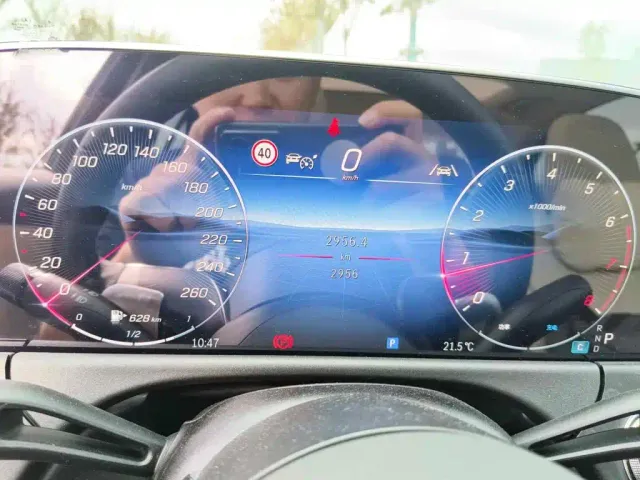 Mercedes-Benz E-Class — Фото автомобиля 15