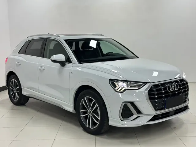 Audi Q3 — Фото автомобиля 3
