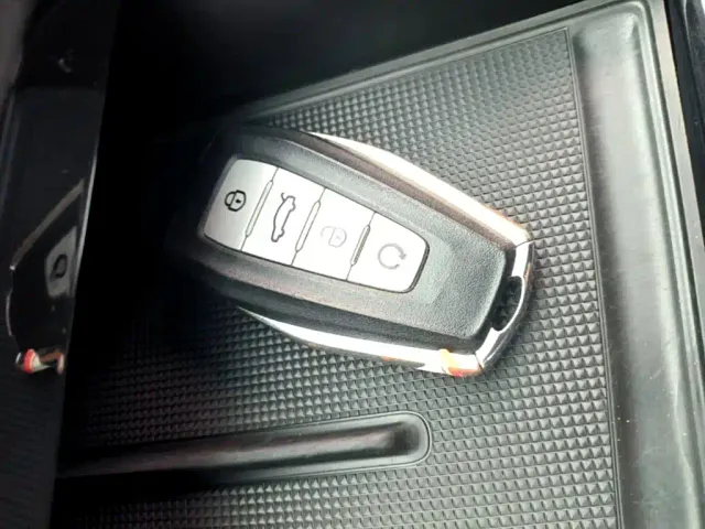 Geely Boyue — Фото автомобиля 8