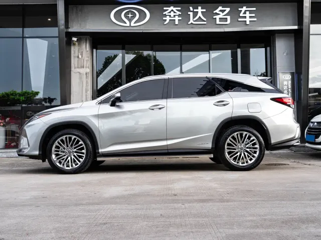 Lexus RX — Фото автомобиля 4