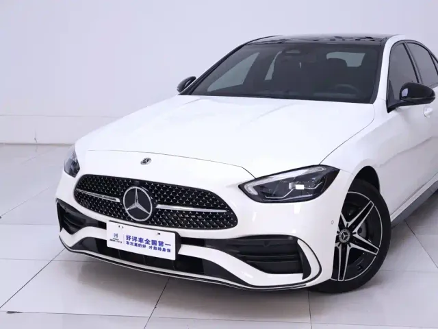 Mercedes-Benz C-Class — Фото автомобиля 3