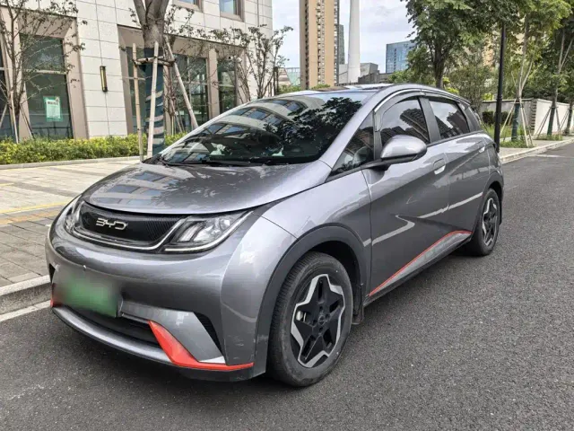 Фотография автомобиля — BYD Dolphin