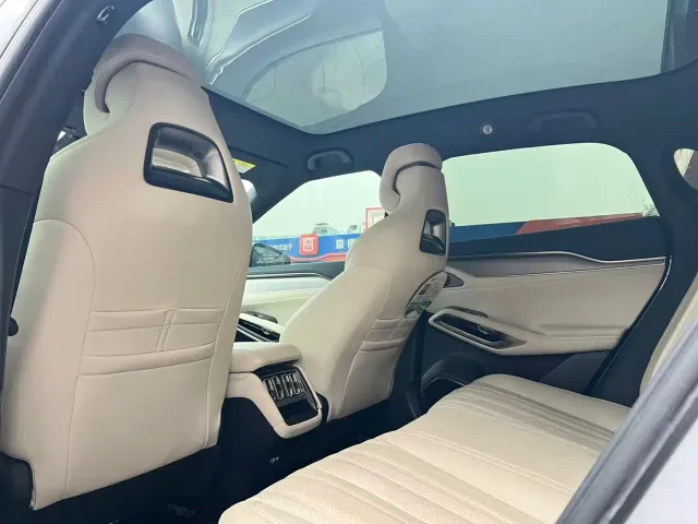 BYD Song L EV — Фото автомобиля 10
