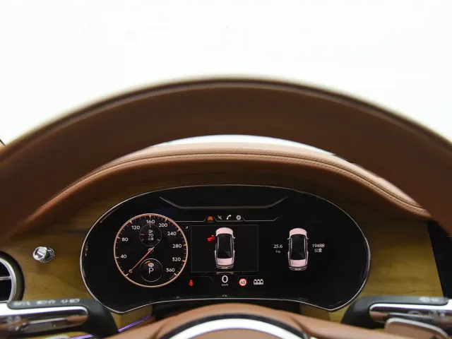 Bentley Flying Spur — Фото автомобиля 6