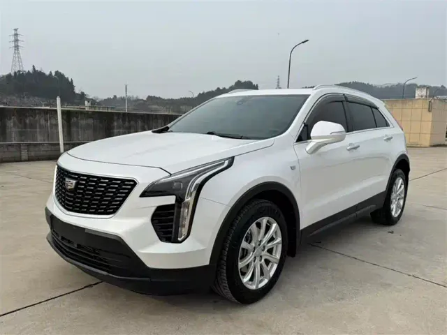 Фотография автомобиля — Cadillac XT4
