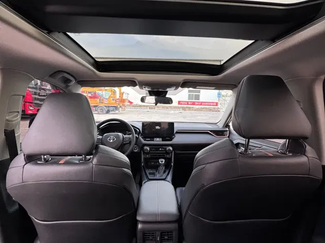 Toyota Wildlander — Фото автомобиля 11