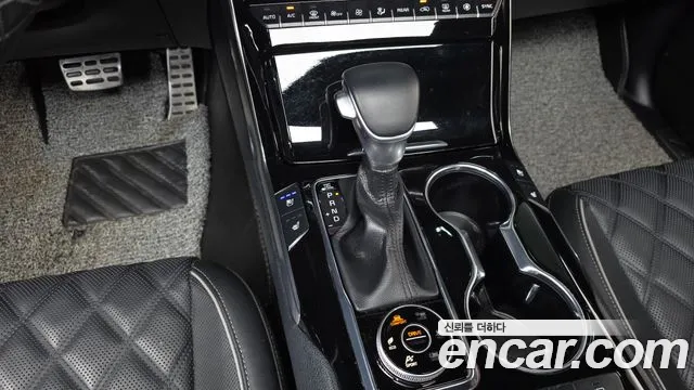 Kia Mohave The Master — Фото автомобиля 12