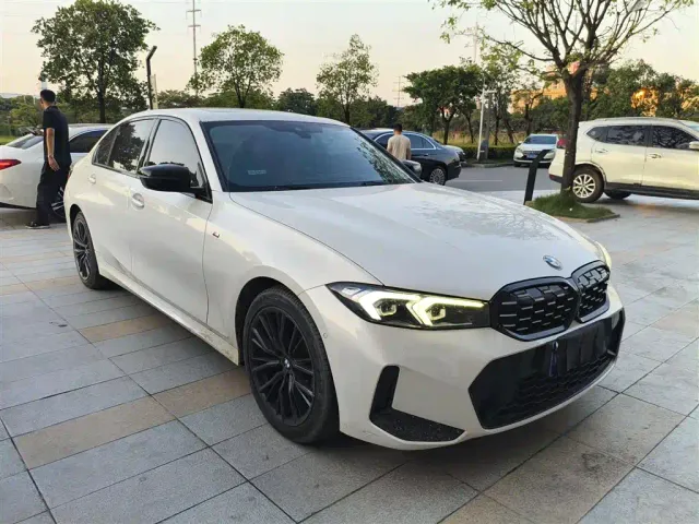 BMW 3 Series — Фото автомобиля 3