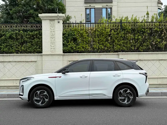Hongqi HS3 — Фото автомобиля 3