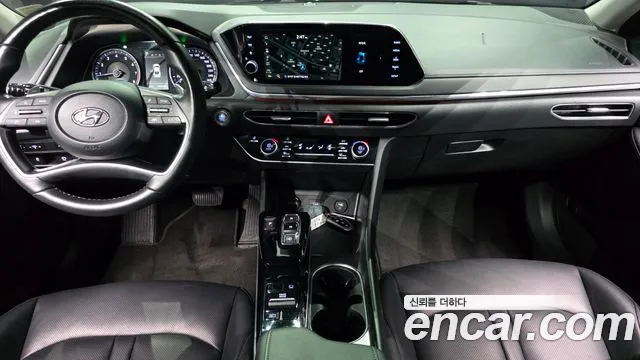 Hyundai Sonata Sonata (DN8) 2.0 LPG(Для проката) — Фото автомобиля 7