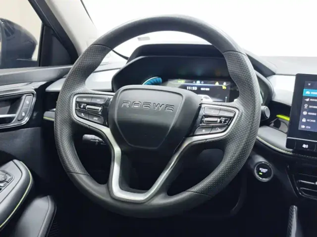 Roewe i5 — Фото автомобиля 8