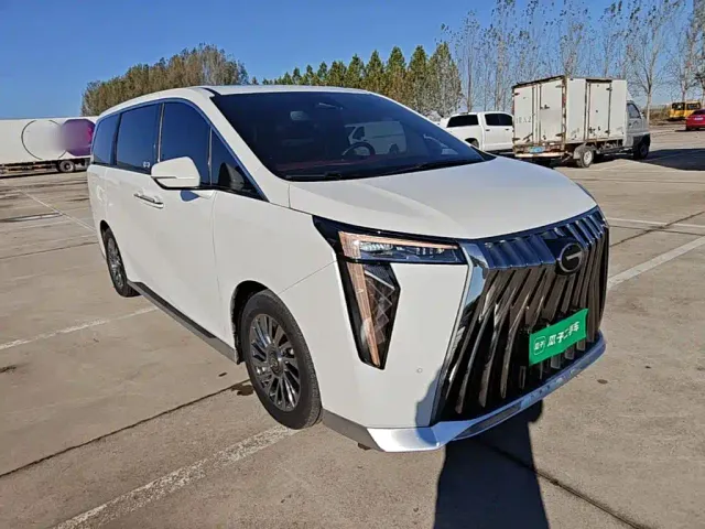 GAC Trumpchi M8 — Фото автомобиля 3