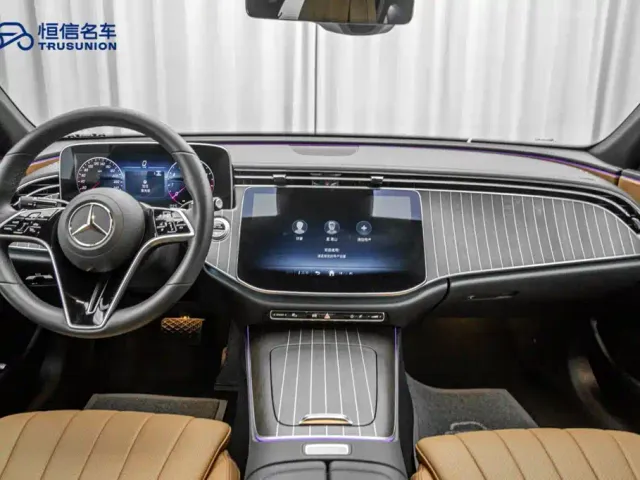 Mercedes-Benz E-Class — Фото автомобиля 13