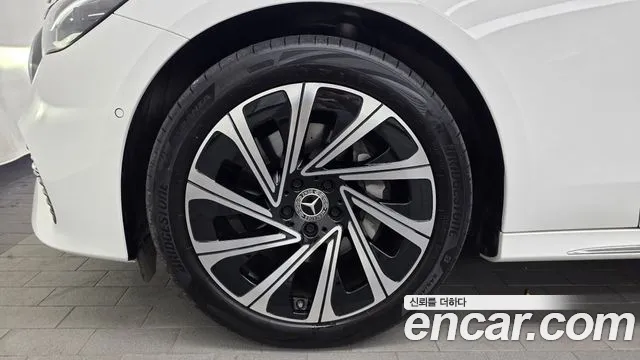 Mercedes-Benz E-Class W214 — Фото автомобиля 5