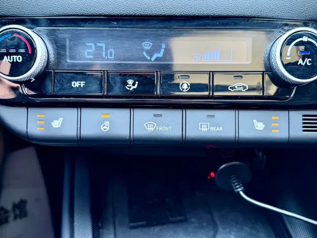 Hyundai Elantra — Фото автомобиля 24