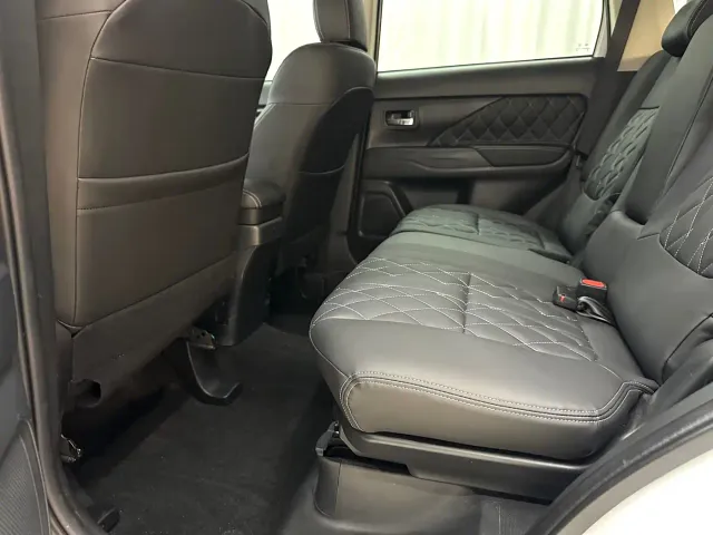 Mitsubishi Outlander — Фото автомобиля 8
