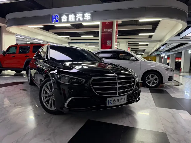 Mercedes-Benz S-Class — Фото автомобиля 3