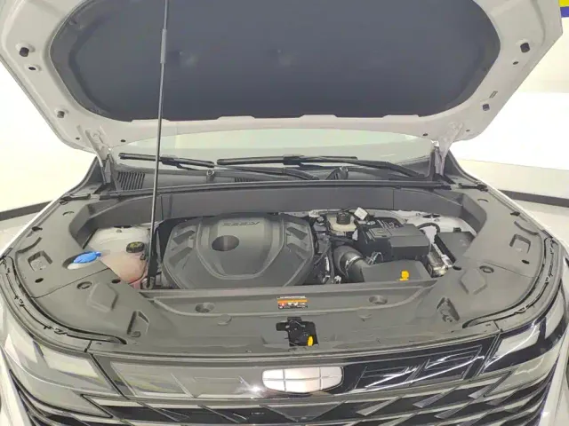 Geely Boyue L — Фото автомобиля 10