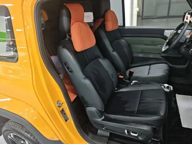 Baojun Yep — Фото автомобиля 24