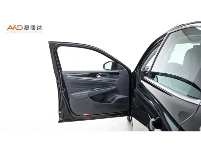 Volkswagen Passat — Фото автомобиля 10