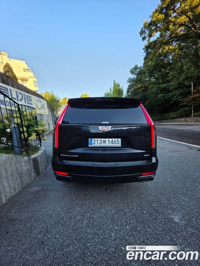 Cadillac Escalade 5th Gen — Фото автомобиля 4