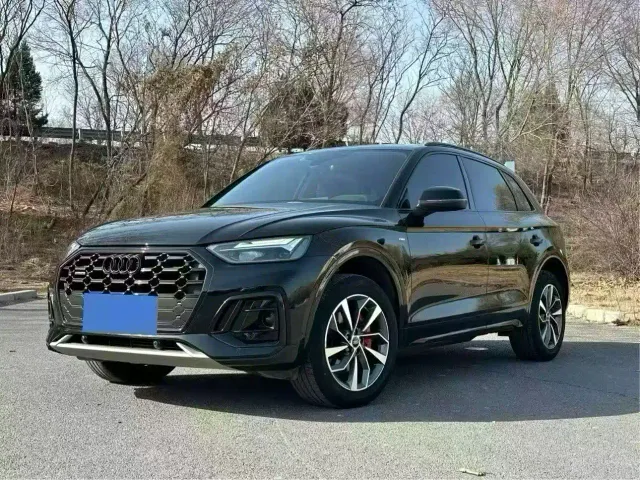 Фотография автомобиля — Audi Q5L
