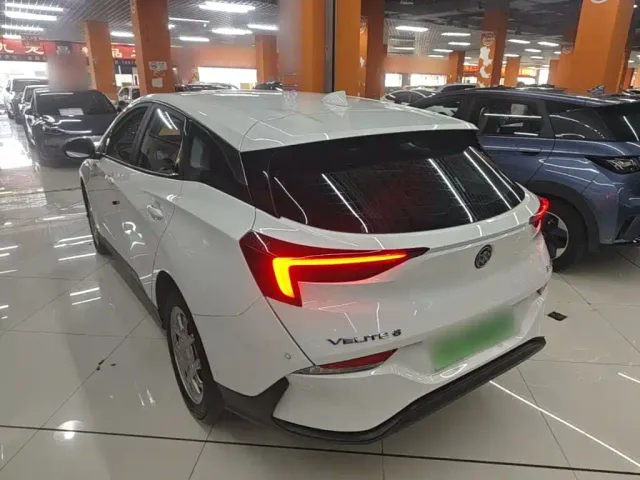 Buick Velite 6 — Фото автомобиля 4