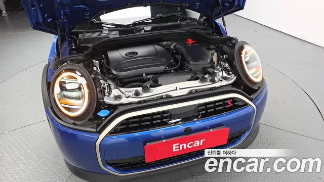 MINI Cooper 4th Gen — Фото автомобиля 9