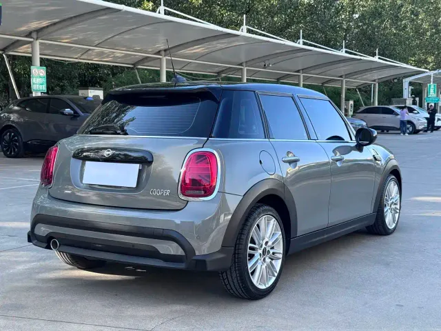 MINI Hatch — Фото автомобиля 4