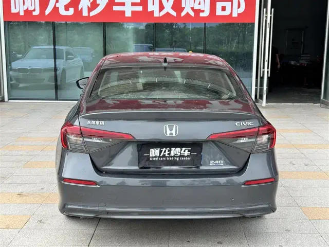 Honda Civic — Фото автомобиля 8