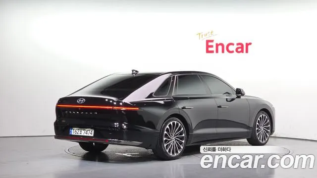 Hyundai Grandeur Grandeur (GN7) 2.5 Бензин 2WD — Фото автомобиля 2