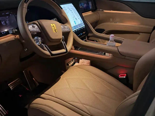 BYD U8L — Фото автомобиля 8